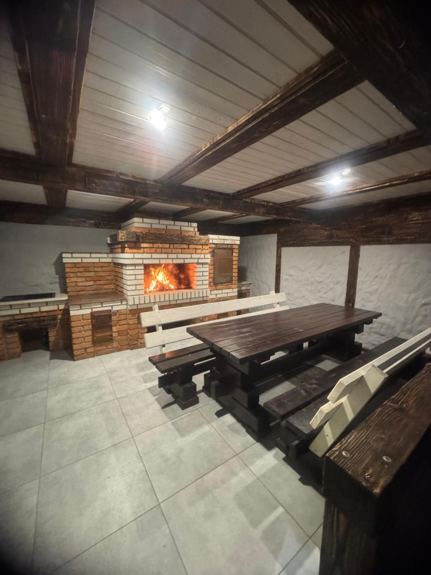 Кольорові Подорожі 2 Apartment สลาฟสเก ภายนอก รูปภาพ