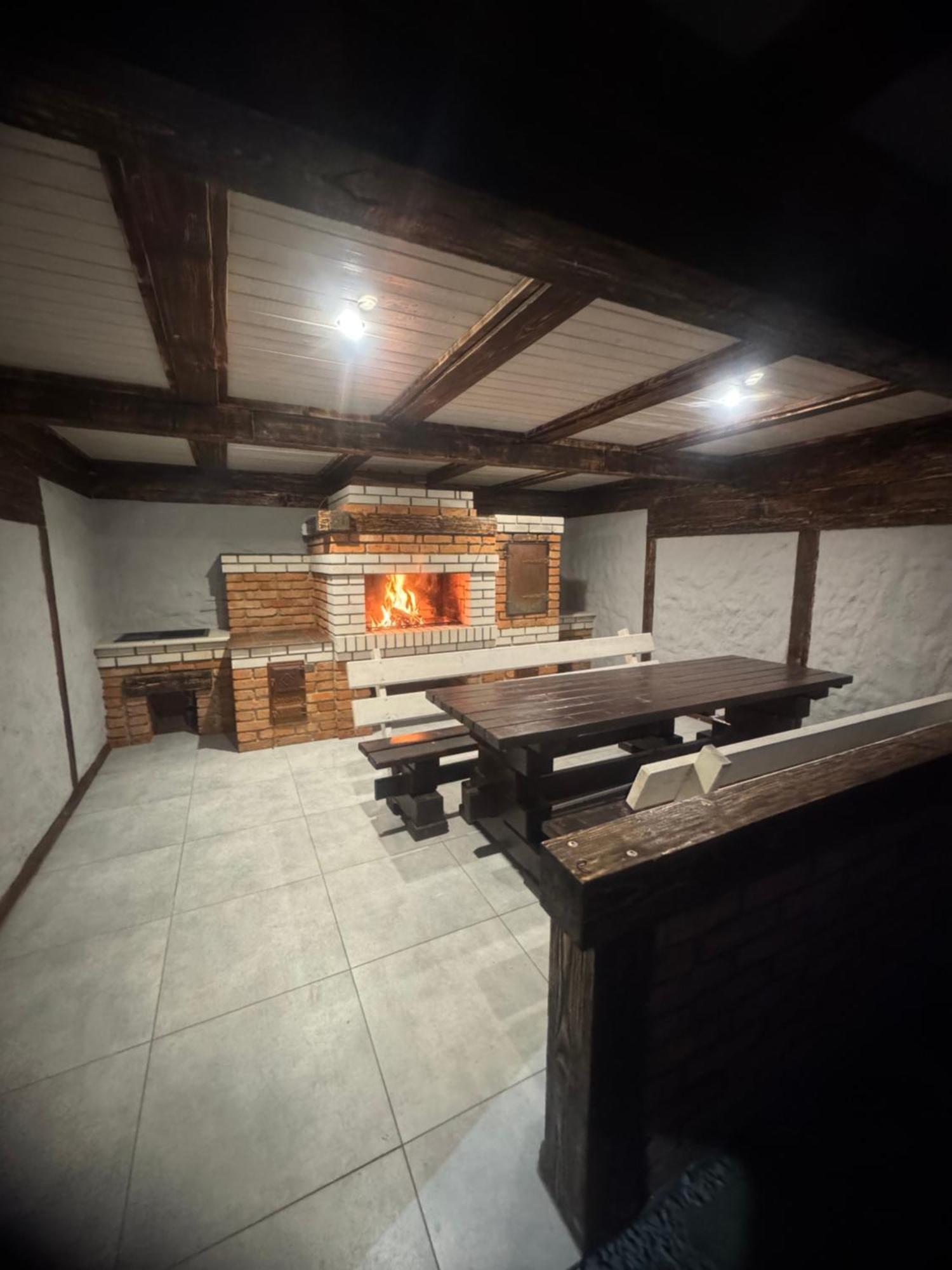 Кольорові Подорожі 2 Apartment สลาฟสเก ภายนอก รูปภาพ
