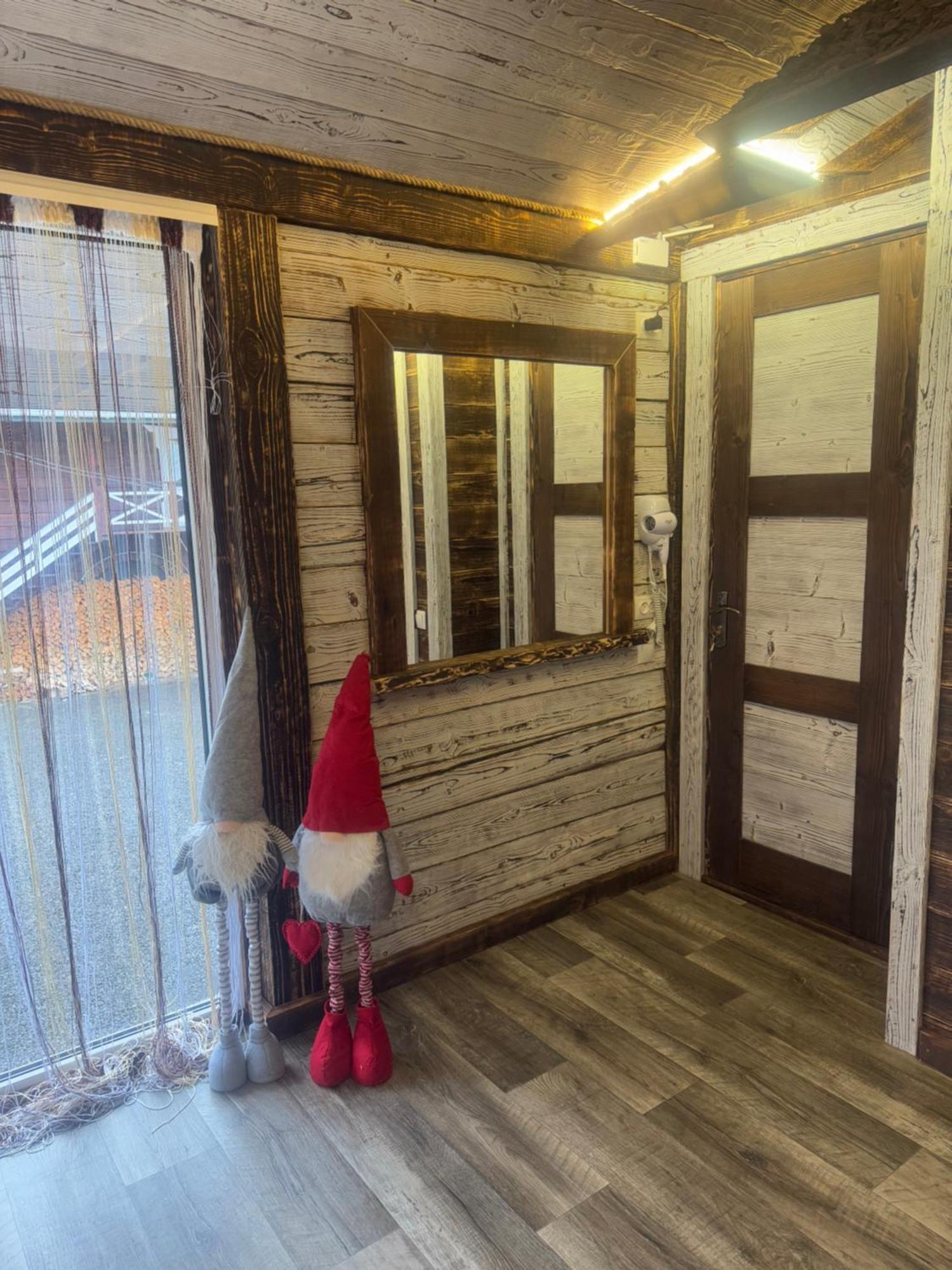 Кольорові Подорожі 2 Apartment สลาฟสเก ภายนอก รูปภาพ